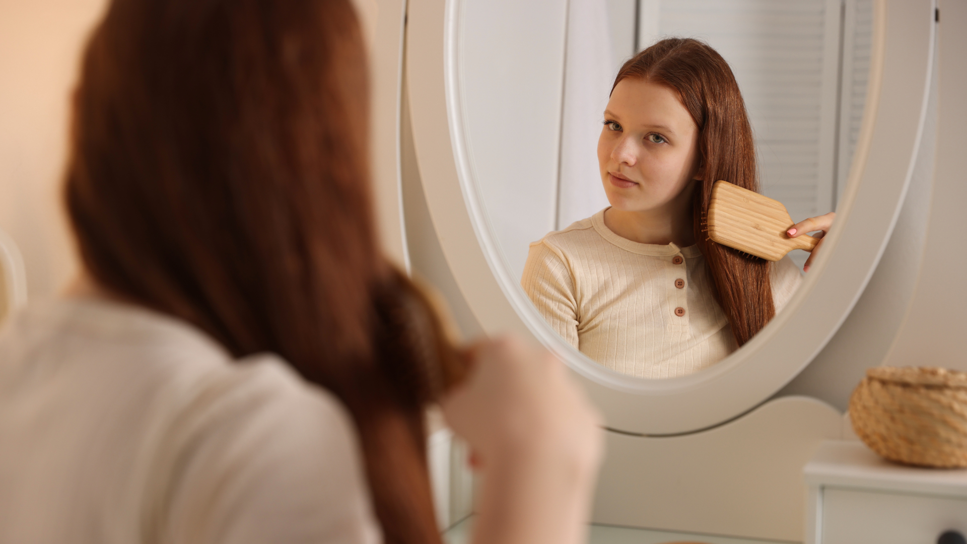 La Brosse à Cheveux Démêlante en Bois : Alliée Beauté Naturelle