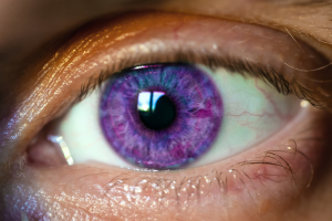 Yeux Violets Naturels : Mythe ou Réalité ?