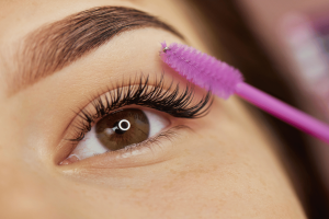 Rehaussement de cils : les choses à savoir avant de se lancer