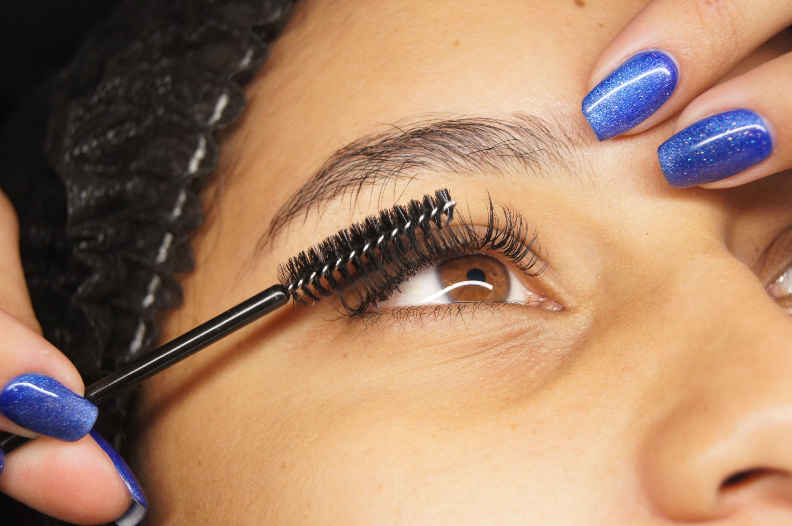 Intensifier son regard tout en restant naturelle